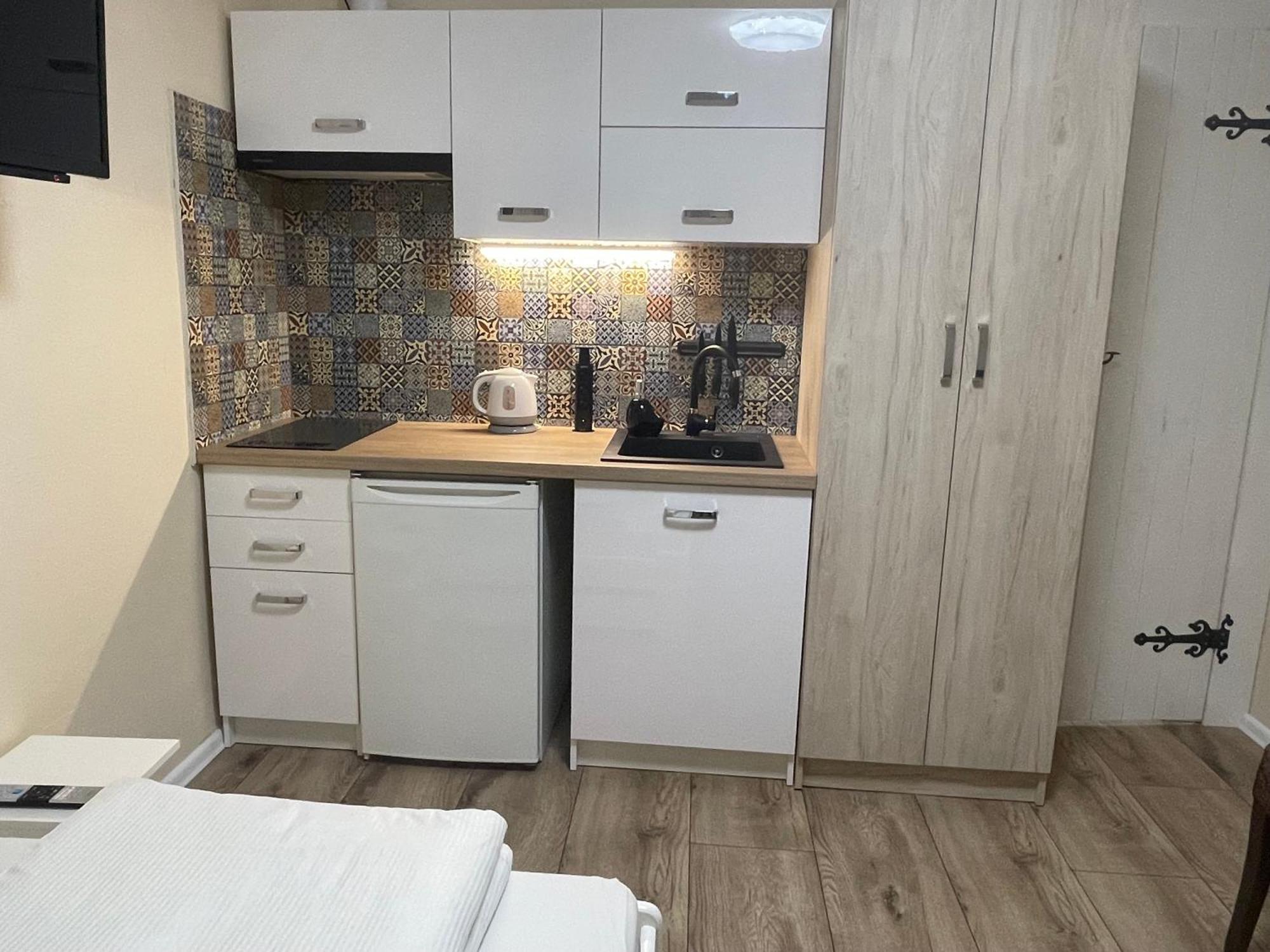 Villa Pod Orzechem W Zaniemyslu Buitenkant foto