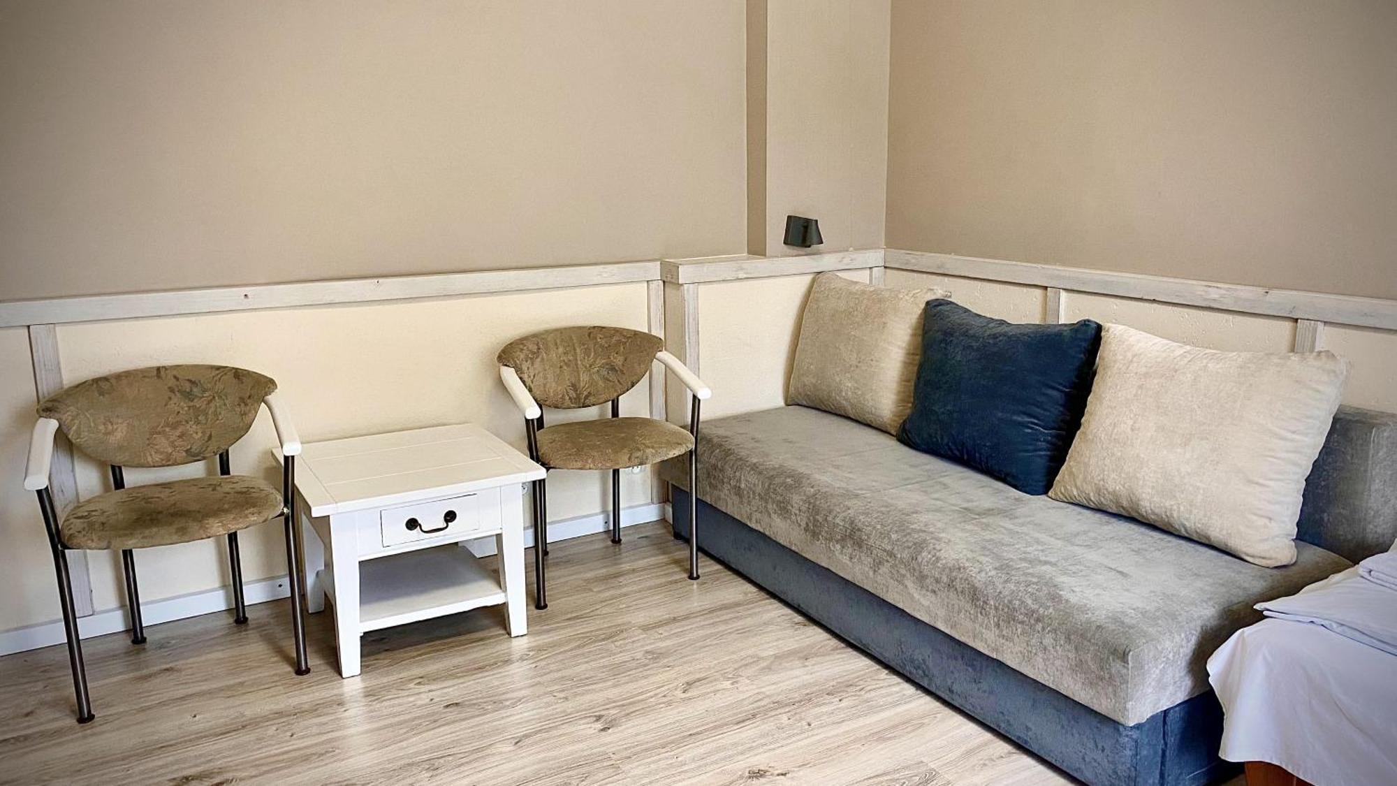 Villa Pod Orzechem W Zaniemyslu Buitenkant foto