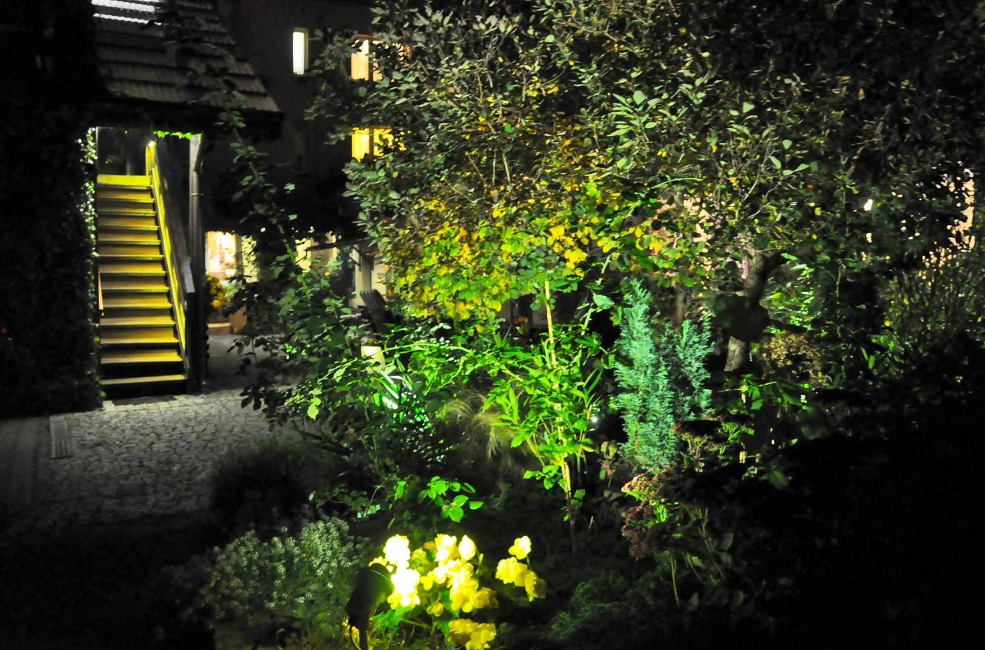 Villa Pod Orzechem W Zaniemyslu Buitenkant foto
