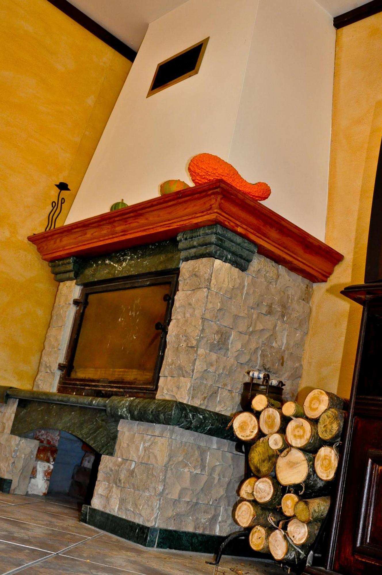 Villa Pod Orzechem W Zaniemyslu Buitenkant foto